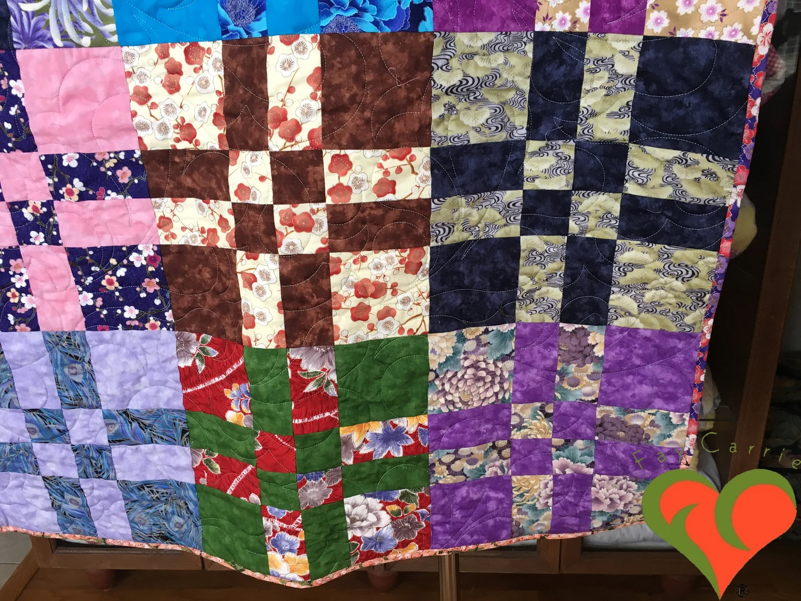 Handmade good quilt, 89 x 81