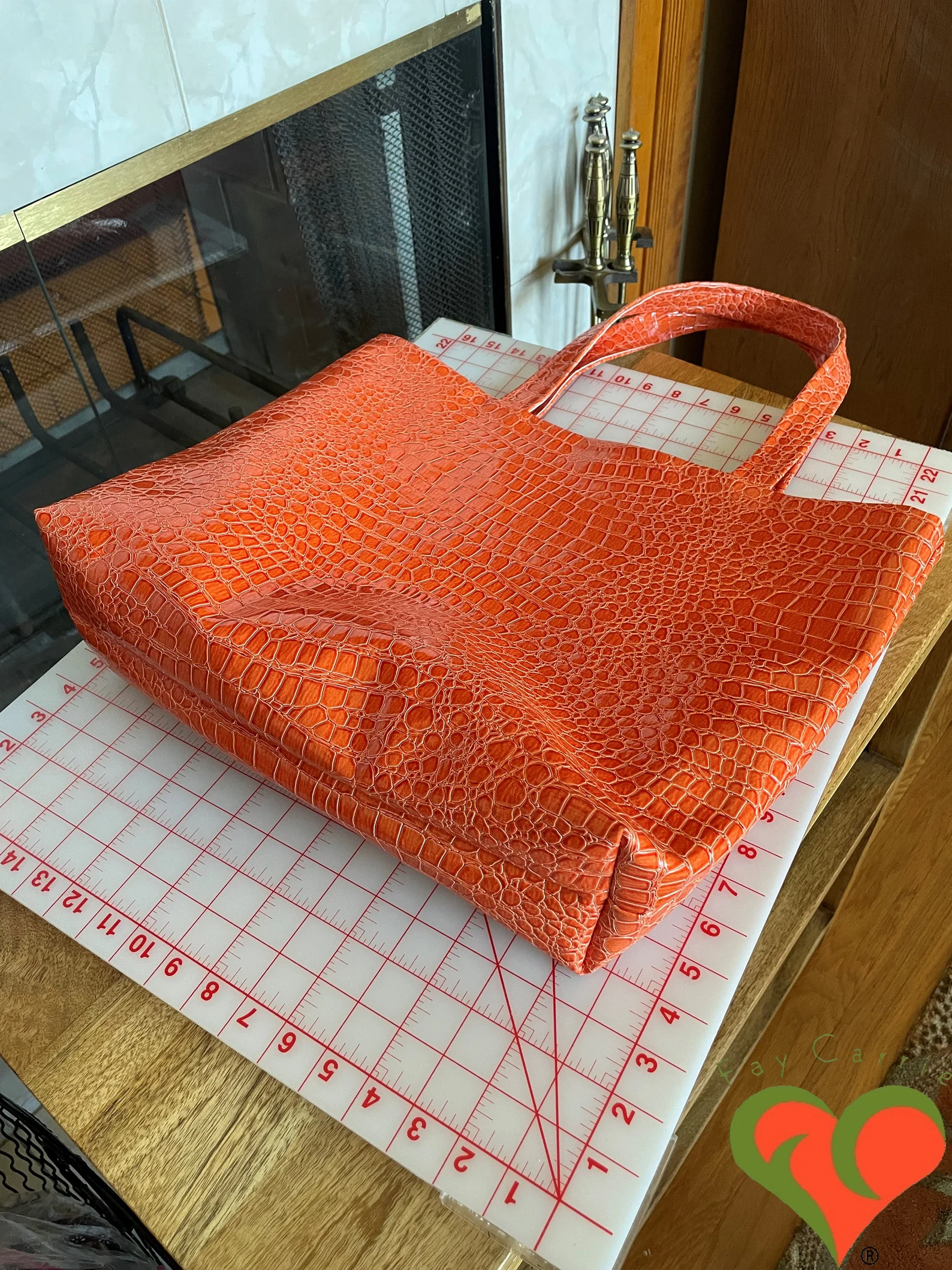 New Neon Orange Crocodile-Embossed Tote & Carry crossbody Gorgeous Designer Travel Tote Bag. Crocodile Faux Embossed  main image 3